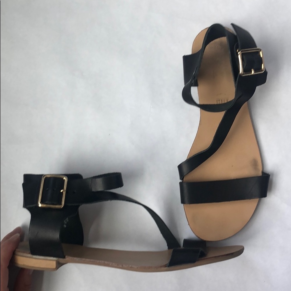 Seychelles Italian leather sandals w/buckle. Sz 8